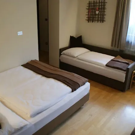 Ploner Apartment *